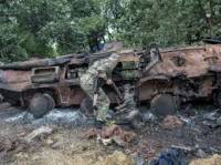 На Луганщине украинские военные уничтожили 10 танков и 22 боевиков